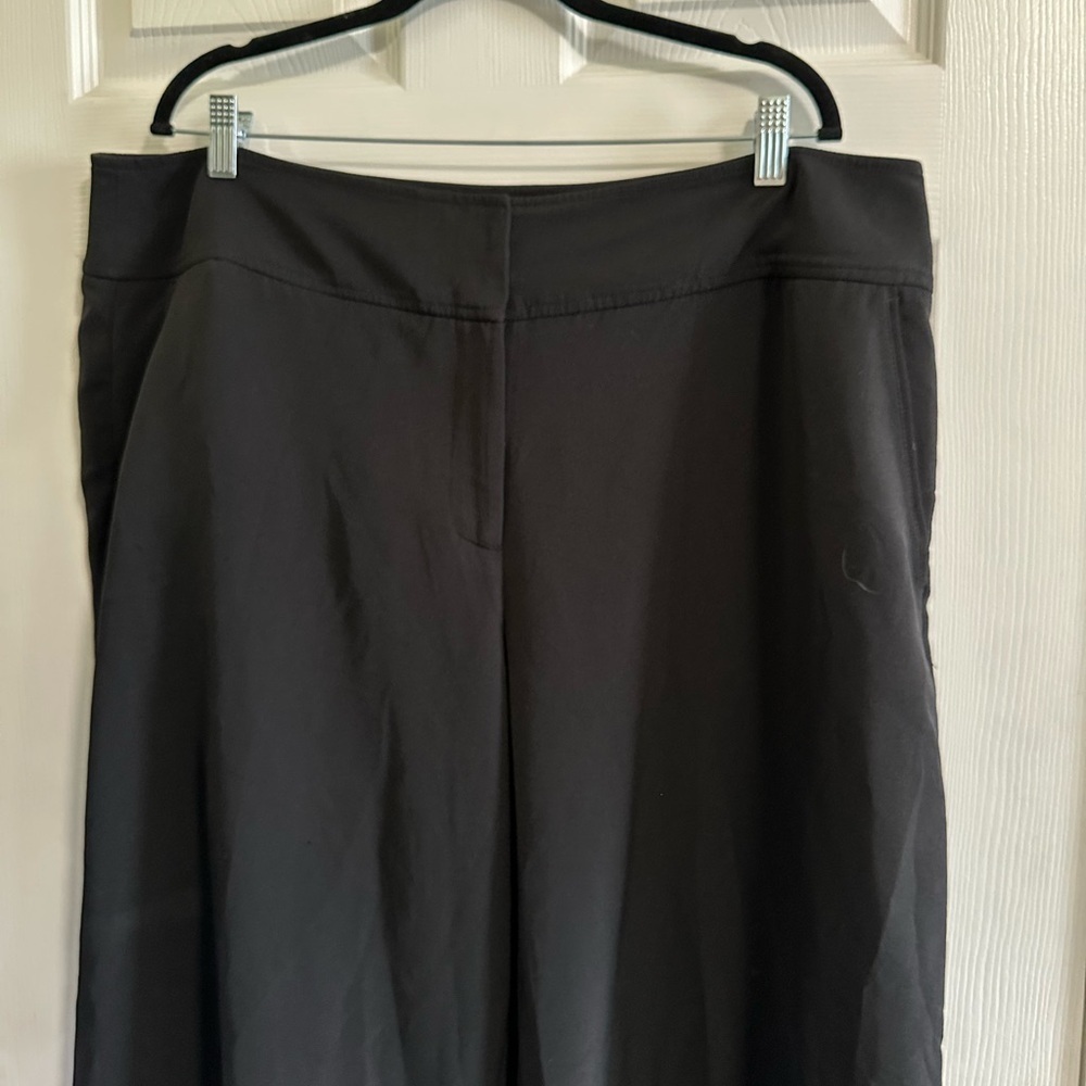 Lane Bryant Black Wide Leg Slacks Size 22 Regular - See Description for Callout - Picture 2 of 3